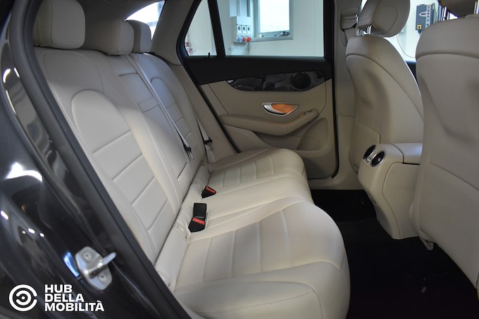 MERCEDES-BENZ GLC 200 d 4Matic Sport